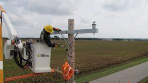 installation of a crossarm for street lights