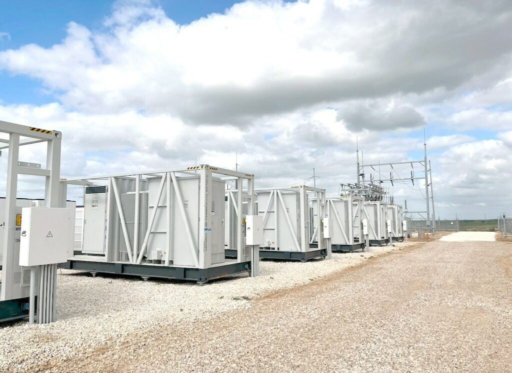 battery storage systems for reshoring supply chains