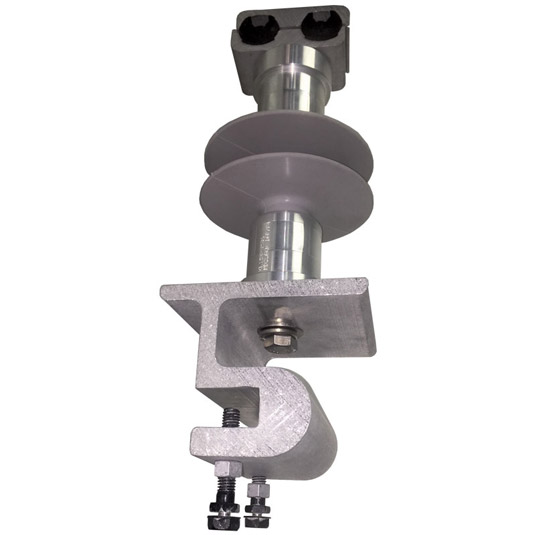 downlead clamps maintain alignment of FLNG