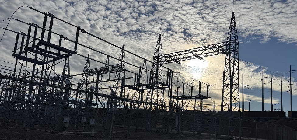 Transmission line interconnection with substations