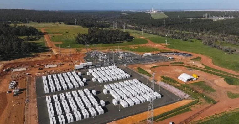 Large-scale BESS project development